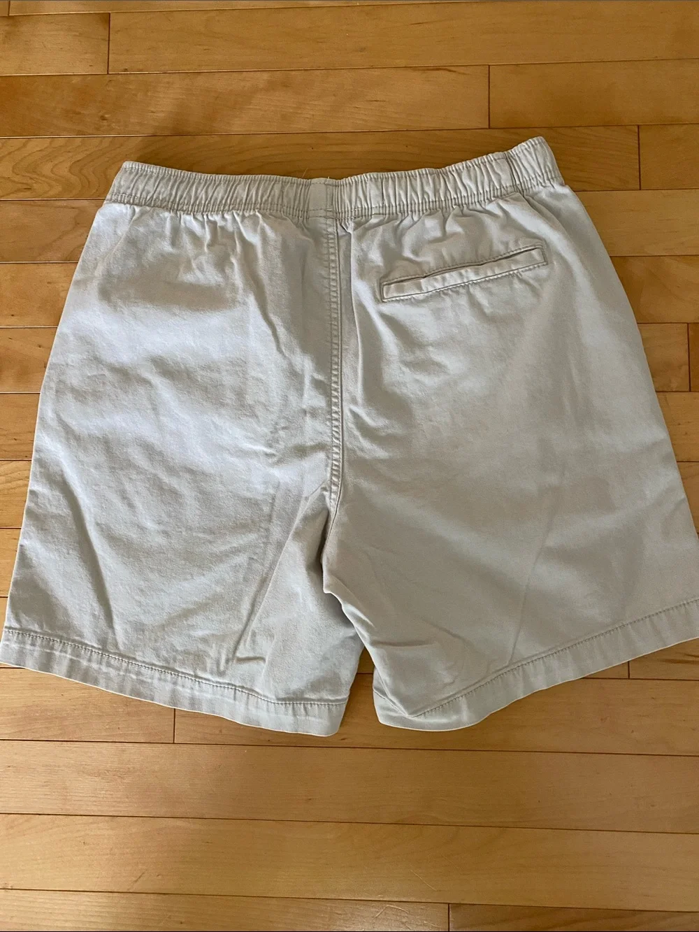 Old Navy Light Khaki Elastic-Waist Flat-Front Men's Shorts